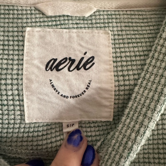 Aerie Women’s Oversized Green Sweater - Picture 3 of 3